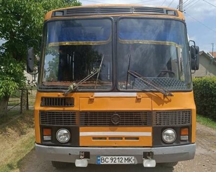 Желтый ПАЗ 3205, объемом двигателя 4 л и пробегом 200 тыс. км за 3500 $, фото 1 на Automoto.ua