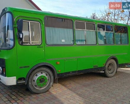 Зелений ПАЗ 3205, об'ємом двигуна 4.75 л та пробігом 300 тис. км за 5000 $, фото 1 на Automoto.ua