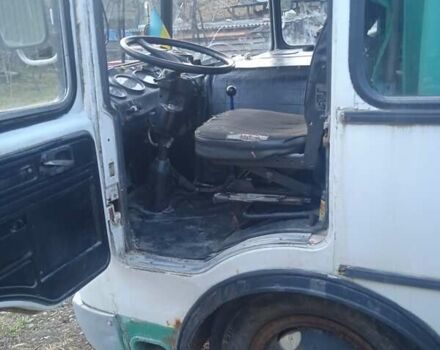 Белый ПАЗ 32051, объемом двигателя 4.3 л и пробегом 4 тыс. км за 959 $, фото 1 на Automoto.ua