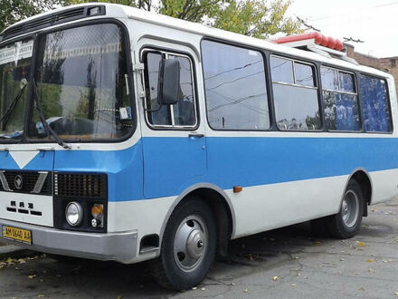 ПАЗ 32051 2002 в Житомире на Automoto.ua Белый ПАЗ 32051, объемом двигателя 4.7 л и пробегом 300 тыс. км за 4700 $, фото 1 на Automoto.ua