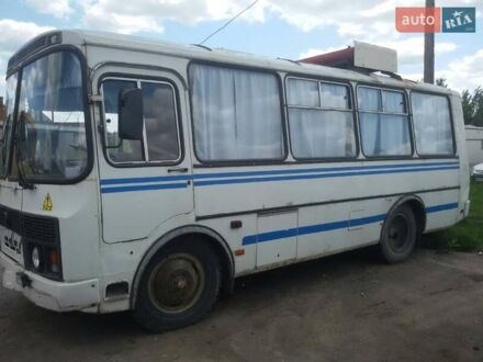 ПАЗ 32051 2005 у Львові на Automoto.ua Білий ПАЗ 32051, об'ємом двигуна 4.67 л та пробігом 77 тис. км за 2200 $, фото 1 на Automoto.ua