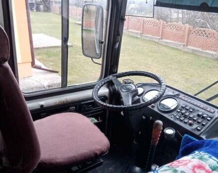 Белый ПАЗ 32053, объемом двигателя 4.8 л и пробегом 1 тыс. км за 3950 $, фото 4 на Automoto.ua
