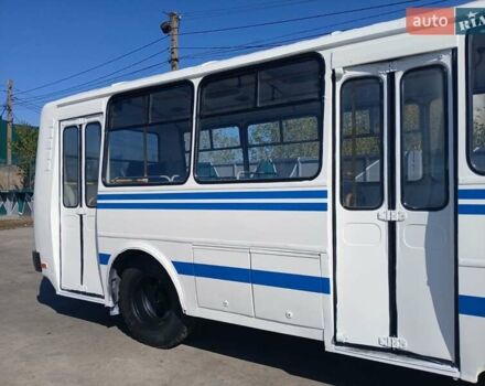 Белый ПАЗ 32054, объемом двигателя 4.67 л и пробегом 30 тыс. км за 11500 $, фото 5 на Automoto.ua