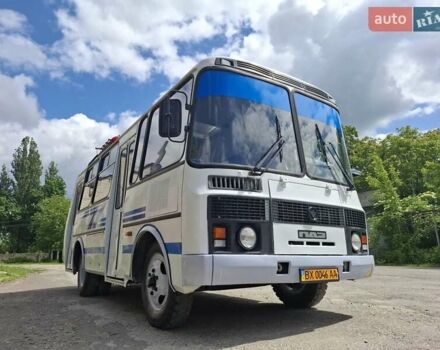 Белый ПАЗ 32054, объемом двигателя 4.7 л и пробегом 790 тыс. км за 8700 $, фото 1 на Automoto.ua