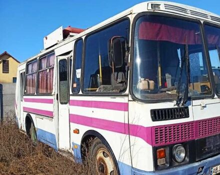 Белый ПАЗ 32054, объемом двигателя 4.67 л и пробегом 150 тыс. км за 3700 $, фото 1 на Automoto.ua