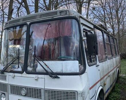 Белый ПАЗ 32054, объемом двигателя 4.7 л и пробегом 80 тыс. км за 2000 $, фото 1 на Automoto.ua