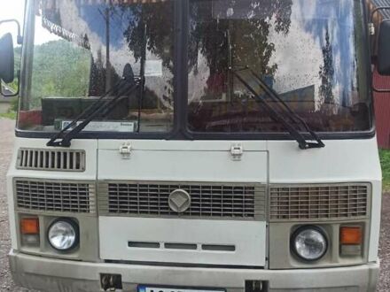 ПАЗ 32054 2013 у Воловце на Automoto.ua Білий ПАЗ 32054, об'ємом двигуна 4.75 л та пробігом 225 тис. км за 18000 $, фото 1 на Automoto.ua
