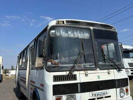 Белый ПАЗ 4234, объемом двигателя 5.96 л и пробегом 300 тыс. км за 9000 $, фото 1 на Automoto.ua