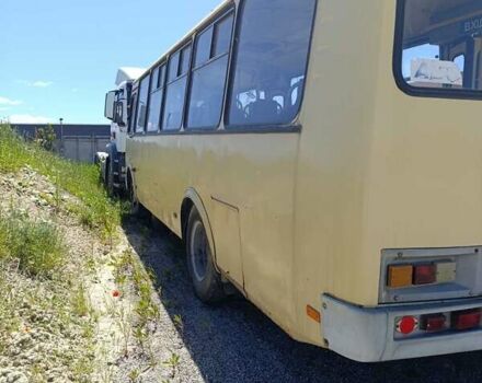 Бежевий ПАЗ 4234, об'ємом двигуна 4.75 л та пробігом 393 тис. км за 6000 $, фото 5 на Automoto.ua