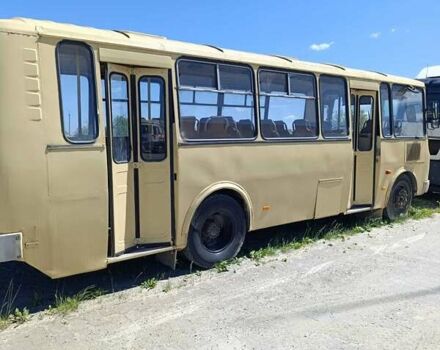 Бежевий ПАЗ 4234, об'ємом двигуна 4.75 л та пробігом 393 тис. км за 6000 $, фото 3 на Automoto.ua