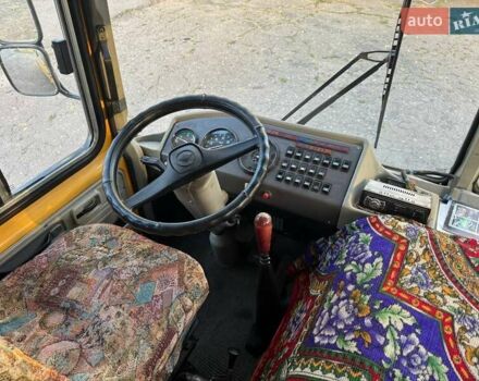 Желтый ПАЗ 4234, объемом двигателя 4.75 л и пробегом 50 тыс. км за 17000 $, фото 9 на Automoto.ua