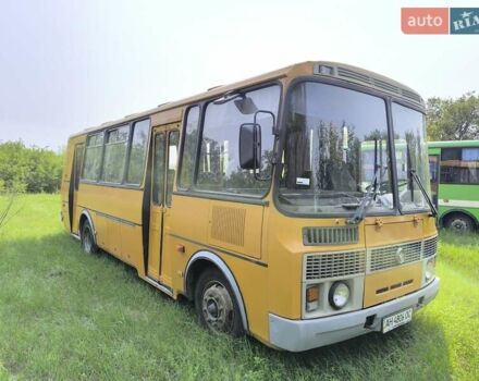 Жовтий ПАЗ 4234, об'ємом двигуна 4.75 л та пробігом 200 тис. км за 7000 $, фото 1 на Automoto.ua