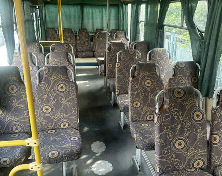 Зеленый ПАЗ 4234, объемом двигателя 4.75 л и пробегом 500 тыс. км за 8700 $, фото 5 на Automoto.ua