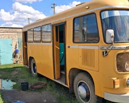 Желтый ПАЗ 672, объемом двигателя 5 л и пробегом 325 тыс. км за 4500 $, фото 7 на Automoto.ua