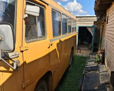 Желтый ПАЗ 672, объемом двигателя 5 л и пробегом 325 тыс. км за 4500 $, фото 2 на Automoto.ua