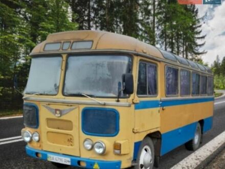 ПАЗ 672М 1988 в Александрие на Automoto.ua Желтый ПАЗ 672М, объемом двигателя 4.25 л и пробегом 50 тыс. км за 3000 $, фото 1 на Automoto.ua