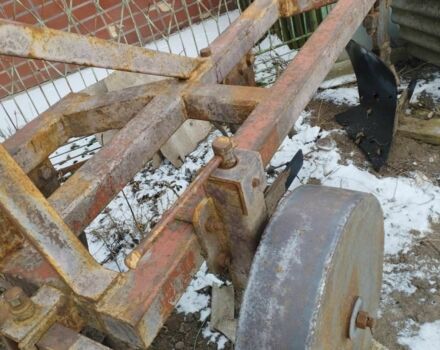 ПЛН 3-35 2010 у Тернополі на Automoto.ua Червоний ПЛН 3-35, об'ємом двигуна 0 л та пробігом 0 тис. км за 879 $, фото 2 на Automoto.ua