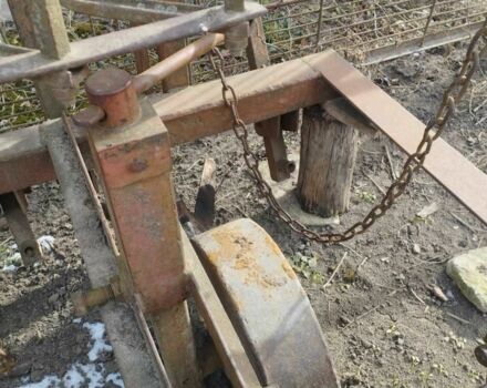 ПЛН 3-35 2010 у Тернополі на Automoto.ua Червоний ПЛН 3-35, об'ємом двигуна 0 л та пробігом 0 тис. км за 879 $, фото 6 на Automoto.ua