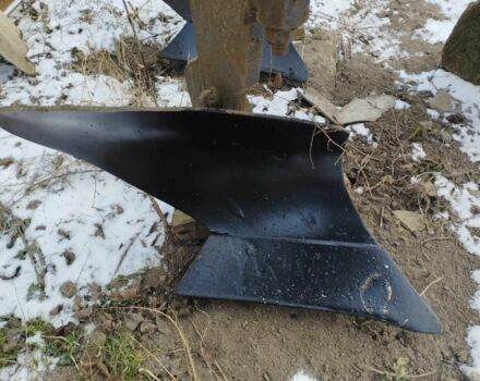 ПЛН 3-35 2010 у Тернополі на Automoto.ua Червоний ПЛН 3-35, об'ємом двигуна 0 л та пробігом 0 тис. км за 879 $, фото 4 на Automoto.ua