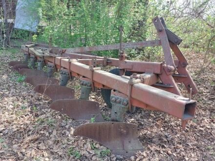ПЛН 8-40 2000 у Мироновке на Automoto.ua Червоний ПЛН 8-40, об'ємом двигуна 0 л та пробігом 0 тис. км за 1810 $, фото 1 на Automoto.ua