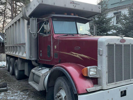 Красный Петербилт 357, объемом двигателя 12 л и пробегом 570 тыс. км за 15000 $, фото 1 на Automoto.ua