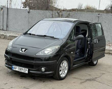 Чорний Пежо 1007, об'ємом двигуна 1.4 л та пробігом 200 тис. км за 3600 $, фото 7 на Automoto.ua