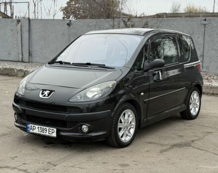 Чорний Пежо 1007, об'ємом двигуна 1.4 л та пробігом 200 тис. км за 3600 $, фото 1 на Automoto.ua