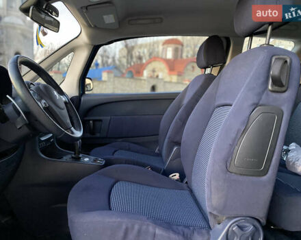 Пежо 1007, объемом двигателя 1.59 л и пробегом 215 тыс. км за 3850 $, фото 31 на Automoto.ua