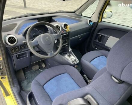 Пежо 1007, объемом двигателя 1.4 л и пробегом 160 тыс. км за 4900 $, фото 15 на Automoto.ua