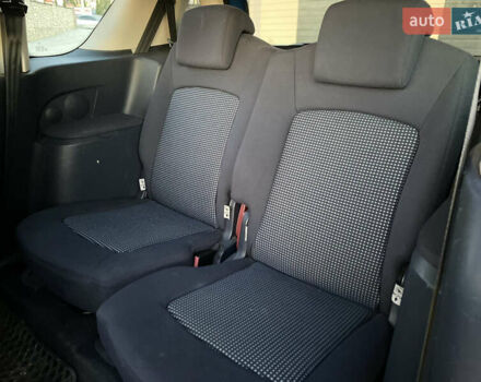 Пежо 1007, объемом двигателя 1.59 л и пробегом 215 тыс. км за 3850 $, фото 32 на Automoto.ua