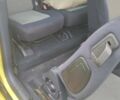 Желтый Пежо 1007, объемом двигателя 1.4 л и пробегом 184 тыс. км за 3865 $, фото 14 на Automoto.ua