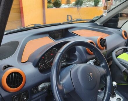 Серый Пежо 1007, объемом двигателя 1.6 л и пробегом 140 тыс. км за 4700 $, фото 3 на Automoto.ua