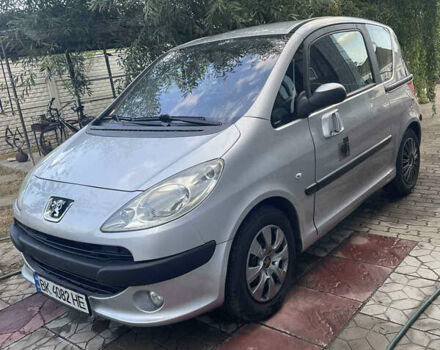 Сірий Пежо 1007, об'ємом двигуна 1.6 л та пробігом 106 тис. км за 4800 $, фото 1 на Automoto.ua