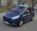 Синий Пежо 1007, объемом двигателя 1.36 л и пробегом 160 тыс. км за 4999 $, фото 1 на Automoto.ua