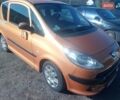 Помаранчевий Пежо 1007, об'ємом двигуна 1.36 л та пробігом 188 тис. км за 5000 $, фото 1 на Automoto.ua