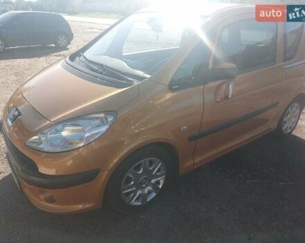 Помаранчевий Пежо 1007, об'ємом двигуна 1.36 л та пробігом 188 тис. км за 5000 $, фото 2 на Automoto.ua