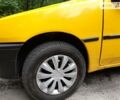 Жовтий Пежо 106, об'ємом двигуна 1 л та пробігом 333 тис. км за 1899 $, фото 4 на Automoto.ua