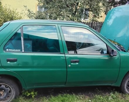 Зелений Пежо 106, об'ємом двигуна 1.1 л та пробігом 317 тис. км за 1200 $, фото 1 на Automoto.ua