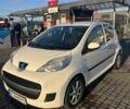 Белый Пежо 107, объемом двигателя 1 л и пробегом 71 тыс. км за 5600 $, фото 7 на Automoto.ua