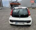 Білий Пежо 107, об'ємом двигуна 1 л та пробігом 160 тис. км за 3300 $, фото 4 на Automoto.ua