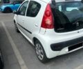 Белый Пежо 107, объемом двигателя 1 л и пробегом 207 тыс. км за 5600 $, фото 1 на Automoto.ua