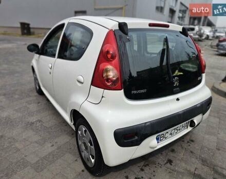 Білий Пежо 107, об'ємом двигуна 1 л та пробігом 160 тис. км за 3300 $, фото 1 на Automoto.ua