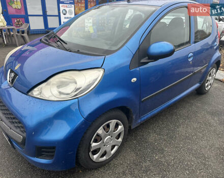 Белый Пежо 107, объемом двигателя 1 л и пробегом 170 тыс. км за 3499 $, фото 2 на Automoto.ua