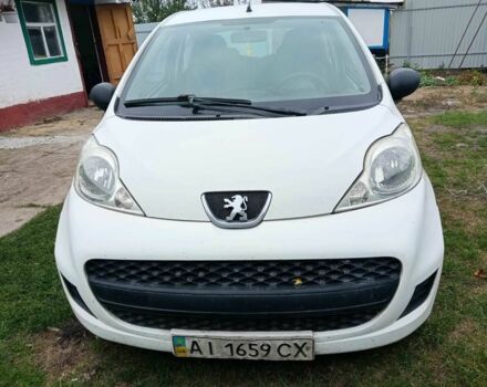 Пежо 107 2011 в Прилуках на Automoto.ua Белый Пежо 107, объемом двигателя 1 л и пробегом 380 тыс. км за 1750 $, фото 1 на Automoto.ua
