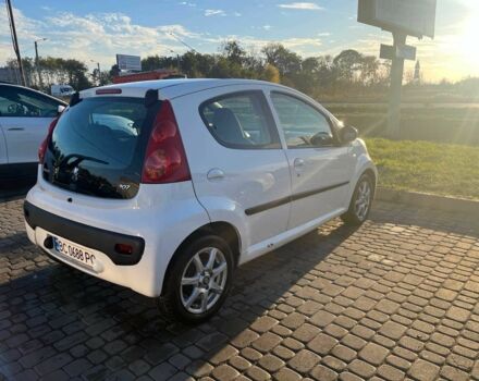 Белый Пежо 107, объемом двигателя 1 л и пробегом 71 тыс. км за 5600 $, фото 6 на Automoto.ua