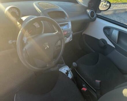 Белый Пежо 107, объемом двигателя 1 л и пробегом 71 тыс. км за 5600 $, фото 9 на Automoto.ua