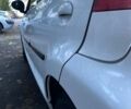 Белый Пежо 107, объемом двигателя 1 л и пробегом 140 тыс. км за 4500 $, фото 2 на Automoto.ua