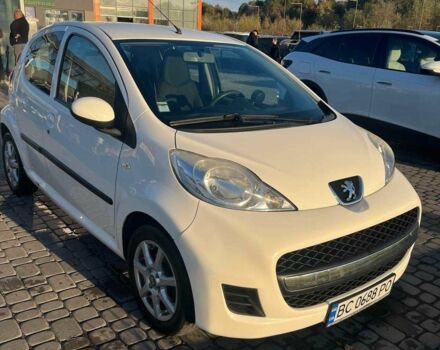 Белый Пежо 107, объемом двигателя 1 л и пробегом 71 тыс. км за 5600 $, фото 4 на Automoto.ua