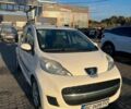 Белый Пежо 107, объемом двигателя 1 л и пробегом 71 тыс. км за 5600 $, фото 1 на Automoto.ua