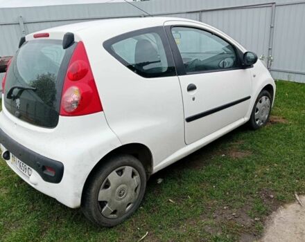 Пежо 107 2011 в Прилуках на Automoto.ua Белый Пежо 107, объемом двигателя 1 л и пробегом 380 тыс. км за 1750 $, фото 5 на Automoto.ua
